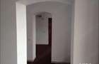 Inchiriez apartament in vila - 1