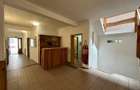 Inchiriere spatiu birouri Zarnesti | 21 de camere | Suprafata 450 mp - 10