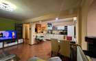 apartament 3 camere decomandat, 2 bai, 2  balcoane,centrala gaz,parcare, 99000 e