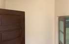 Casa cu 2.518 mp teren intravilan la drumul european, Sascut, jud. Bacau