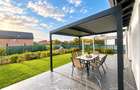 Vila individuala noua,pe un nivel, teren 800mp, terasa, foisor, panouri solare,
