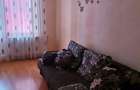 Vand apartament, cartier armatei, etajul 4