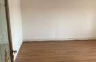 Apartament 3 camere de vanzare , Micro 16 , et. 4 , 68.800 euro neg. - 2