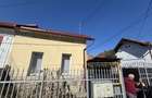 Casă cu 3 camere cu Teren 208 Mp în Central
