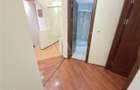 Apartamnet 3 decomandate, etaj 2, cu 2 bai, centrala, zona Ura