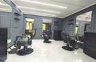 FRIZERIE/SALON DE INFRUMUSE?ARE, utilat complet - 3