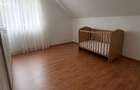 Casă cu 4 camere în Central - 2