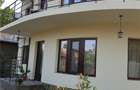 Casă cu 6 camere cu Teren 250 Mp în Bărcănești - 5