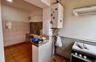 Apartament 3 camere decomandat de vânzare, 64 mp, centrală proprie