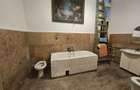 Vand apartament deosebit, la casa, etajul 1, Bulevardul Decebal - 9