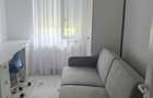 Vand apartament 3 camere,etaj 3 ,langa liceul Pedagogic