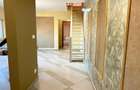 Vand apartament 3 camere Dambovita mansarda 92000 euro