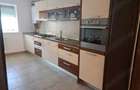Triplex cu acces din 2 fronturi,parter,mansarda inalta+pod,175mp,teren 300mp - 1