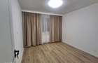 3 camere Rovine, Pia?a Garii etaj 3/4 - 3
