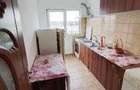 Vand apartament mobilat utilat Craiova str Calea Severinului bl 46A et 4 in spate la Brico Depot tel.0770784594 - 7