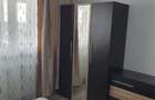 Proprietar inchiriez apartament 3 camere - 6