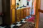 Casă frumoasă cu multe anexe și teren - 9