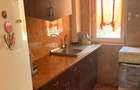 Proprietar, va nd apartament cu 3 camere ,decomandat. - 8