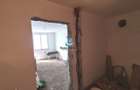 Apartament 3 camere semidecomandat, etaj 3/ LIFT/ Orion Darmanesti