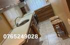 Inchiriez apartament cu 3 camere - 1
