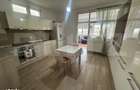 Apartament de vanzare, 160 mp, teren 165 mp, zona Strandului