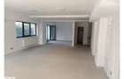 Spatiu comercial: 68mp + terasa 38 mp + 2 boxe - Crangasi - 4