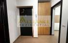 Apartament 2camere /loc de parcare /metrou Berceni 15min - 10