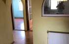Vand apartament 3 camere Onesti - 2