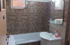 Inchiriez apartament doua camere si balcon, zona Zavoi - 1