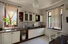 REV2005945 Domenii l Ion Mihalache l Vila S P 1 M l 7 camere l 270 mp