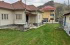 Vanzare casa cu anexe si teren - 5