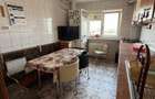 Vand apartament cu 4 camere sector 4 Berceni