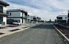 AV694 Proprietar- Duplex de vanzare, P+1E, 4 camere, 3 bai, la COVACI