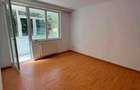 De vanzare apartament 3 camere, decomandat, etajul 2. Pret 48000e - 5