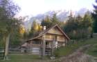 Vanzare Cabana in pitorescul peisaj din Plaiul Foii, Zarnesti Brasov  - 1