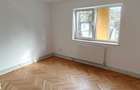 Casa renovata cu curte si garaj - 7