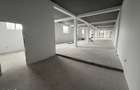 Spa?iu Comercial Vanzare sau Inchiriere - 6