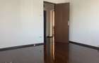 Camere spatioase! Inchiriere apartament cu 3 camere - Targoviste - M11