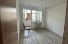 3 camere, 59 mp, Aleea Calinesti, etaj 4/4, 1975 |