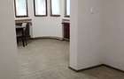 Apartament 3 camere/ 2' Metrou 1 Decembrie/ Nemobilat/ Birouri/ Pets
