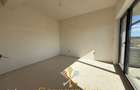 Apartament semifinisat cu 2 camere, balcon si parcare!