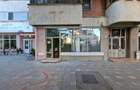 Spatiu comercial central de inchiriat in Comanesti
