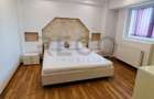 RECO Apartament renovat cu camere Decomandat cu lift