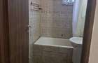vand apartament cu 3 camere zona Dambu Pietros