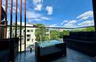 Apartament cu 3 camere *prima inchirere* //loc de parcare/ zona Herast