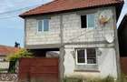 Casa de vanzare parter+etaj in localitatea Beliu - 1