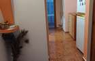Apartament cu 3 camere decomandat în Romanești