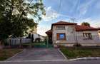Casa cu teren, cu potential imobiliar deosebit, zona semicentrala Satu Mare, teren intravilan generos de 9 ari si o constructie existenta - 8