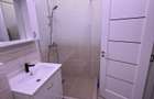 Bloc Nou, AP 3 camere, mobilat, 400$/ luna Str. Victoriei 83L - 12