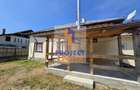 Casa si teren 2561 mp, Babana, stradal, renovata - 1